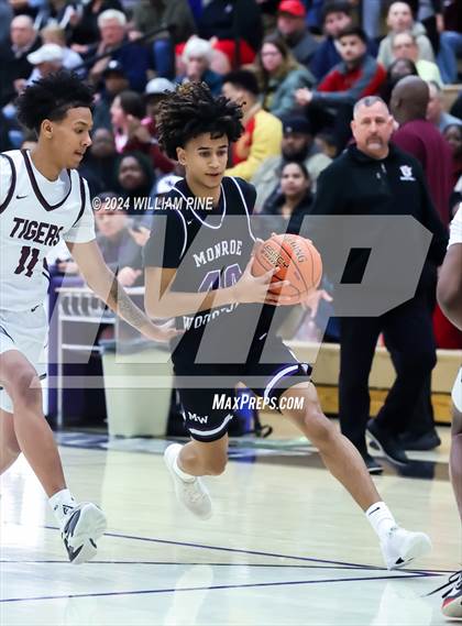Thumbnail 2 in Monroe-Woodbury vs. Kingston (Section 9 Class AAA Final) photogallery.