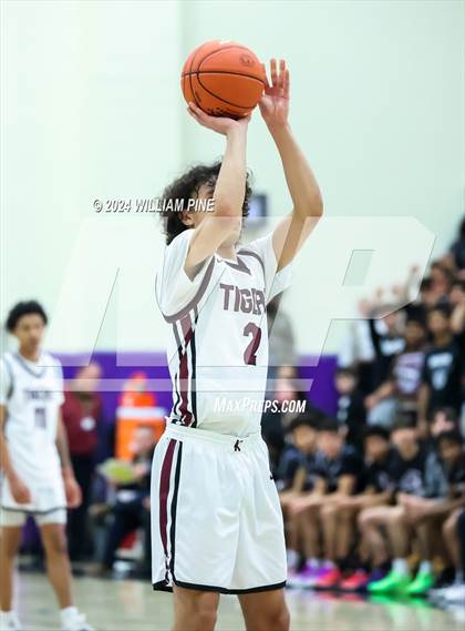 Thumbnail 2 in Monroe-Woodbury vs. Kingston (Section 9 Class AAA Final) photogallery.