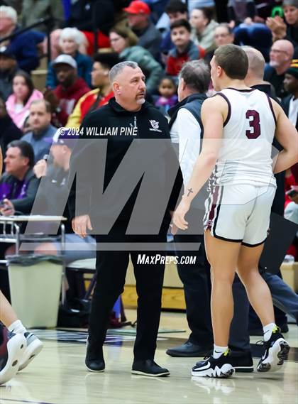 Thumbnail 2 in Monroe-Woodbury vs. Kingston (Section 9 Class AAA Final) photogallery.