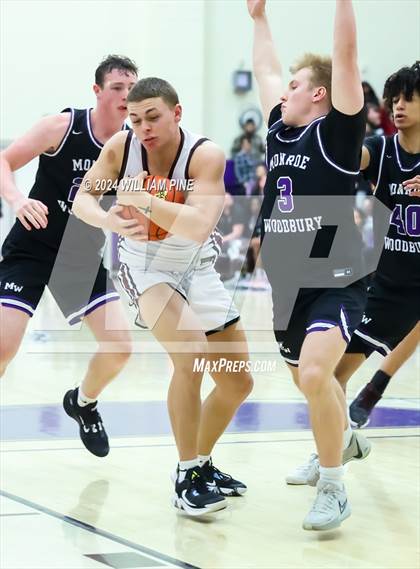 Thumbnail 1 in Monroe-Woodbury vs. Kingston (Section 9 Class AAA Final) photogallery.