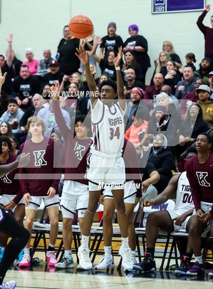 Thumbnail 1 in Monroe-Woodbury vs. Kingston (Section 9 Class AAA Final) photogallery.