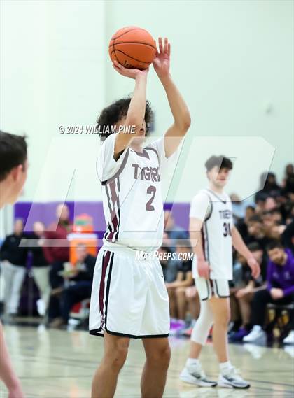 Thumbnail 1 in Monroe-Woodbury vs. Kingston (Section 9 Class AAA Final) photogallery.