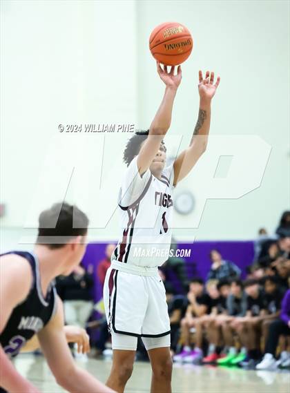 Thumbnail 1 in Monroe-Woodbury vs. Kingston (Section 9 Class AAA Final) photogallery.