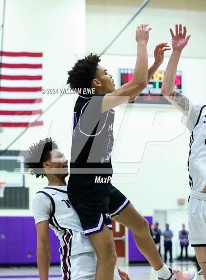 Thumbnail 3 in Monroe-Woodbury vs. Kingston (Section 9 Class AAA Final) photogallery.