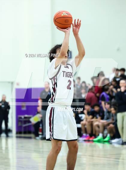 Thumbnail 1 in Monroe-Woodbury vs. Kingston (Section 9 Class AAA Final) photogallery.