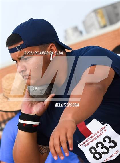 Thumbnail 2 in UIL 6A Region III Track & Field Meet photogallery.
