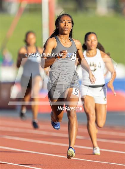 Thumbnail 2 in CIF State Championships (400m Qualifying) photogallery.