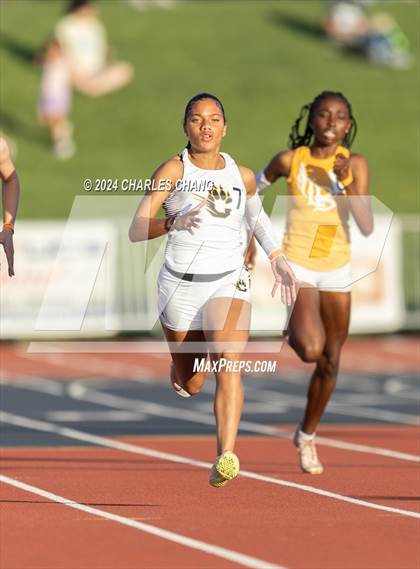 Thumbnail 3 in CIF State Championships (400m Qualifying) photogallery.