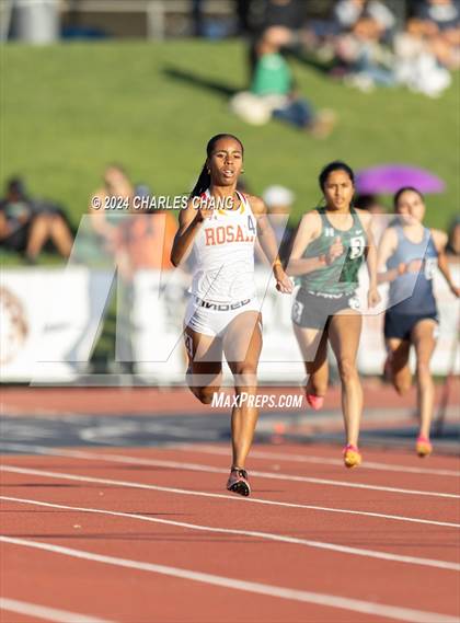 Thumbnail 2 in CIF State Championships (400m Qualifying) photogallery.