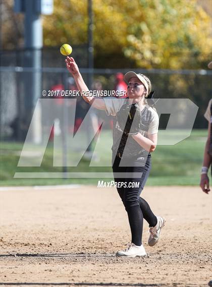 Thumbnail 1 in Prairie View vs. Loveland (CHSAA 5A Playoffs) photogallery.