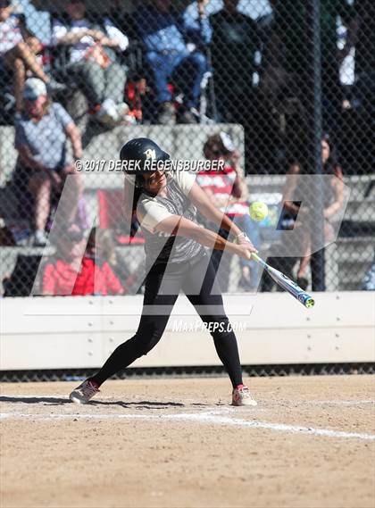 Thumbnail 2 in Prairie View vs. Loveland (CHSAA 5A Playoffs) photogallery.