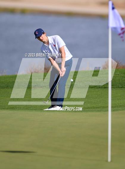 Thumbnail 1 in CHSAA 3A State Championship - Day 2 photogallery.