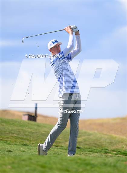Thumbnail 2 in CHSAA 3A State Championship - Day 2 photogallery.