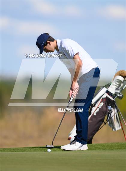 Thumbnail 2 in CHSAA 3A State Championship - Day 2 photogallery.