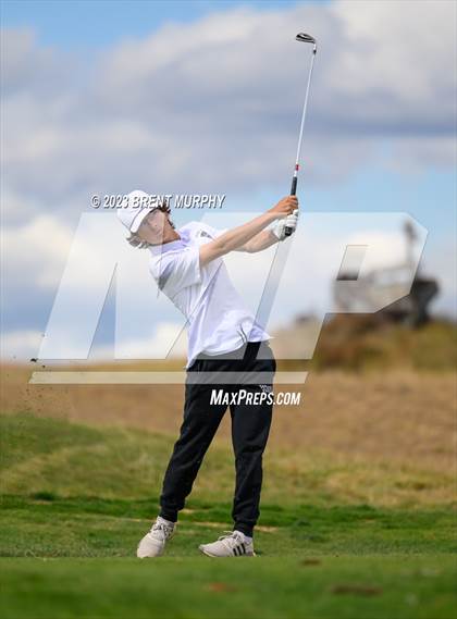 Thumbnail 3 in CHSAA 3A State Championship - Day 2 photogallery.