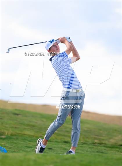 Thumbnail 2 in CHSAA 3A State Championship - Day 2 photogallery.