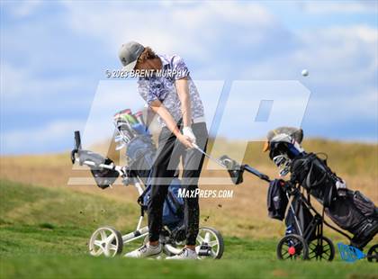 Thumbnail 2 in CHSAA 3A State Championship - Day 2 photogallery.
