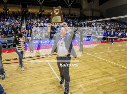 Thumbnail 1 in Gunter vs. Bushland (UIL 3A Volleyball Final) photogallery.