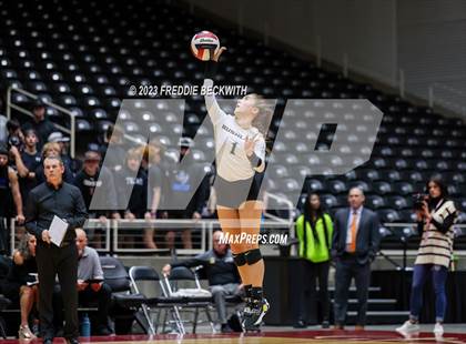Thumbnail 1 in Gunter vs. Bushland (UIL 3A Volleyball Final) photogallery.