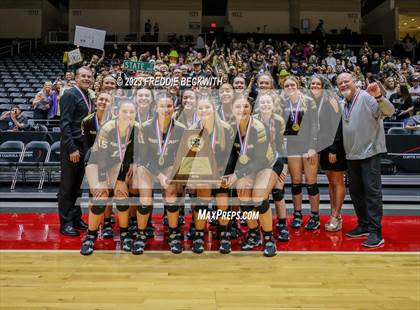 Thumbnail 2 in Gunter vs. Bushland (UIL 3A Volleyball Final) photogallery.