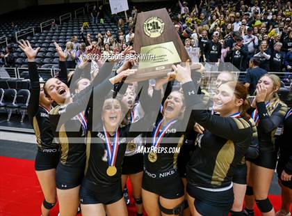 Thumbnail 2 in Gunter vs. Bushland (UIL 3A Volleyball Final) photogallery.