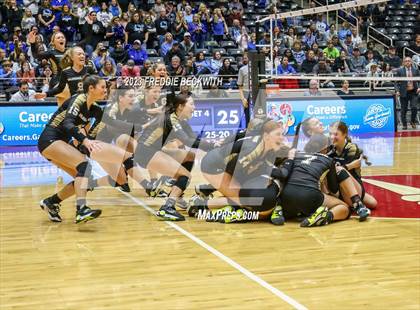Thumbnail 3 in Gunter vs. Bushland (UIL 3A Volleyball Final) photogallery.