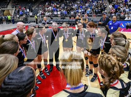 Thumbnail 2 in Gunter vs. Bushland (UIL 3A Volleyball Final) photogallery.