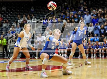 Thumbnail 3 in Gunter vs. Bushland (UIL 3A Volleyball Final) photogallery.
