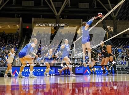 Thumbnail 3 in Gunter vs. Bushland (UIL 3A Volleyball Final) photogallery.