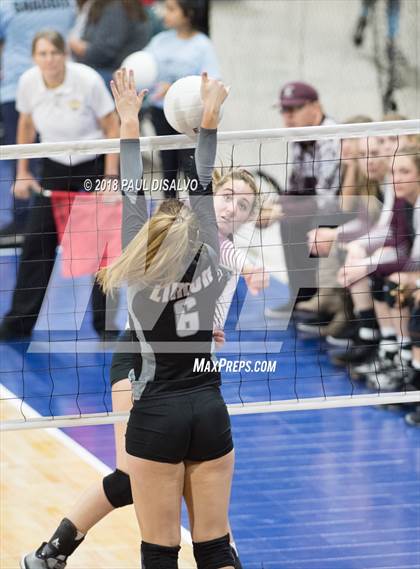 Thumbnail 3 in Swink vs. Limon (CHSAA 2A First Round) photogallery.