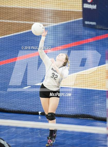 Thumbnail 3 in Swink vs. Limon (CHSAA 2A First Round) photogallery.