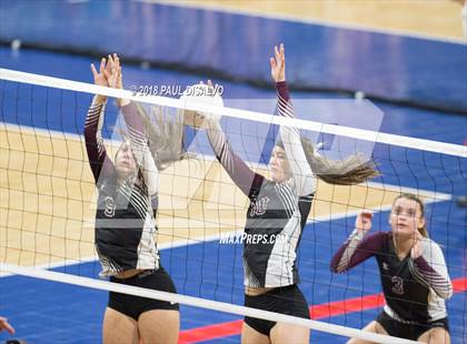 Thumbnail 2 in Swink vs. Limon (CHSAA 2A First Round) photogallery.