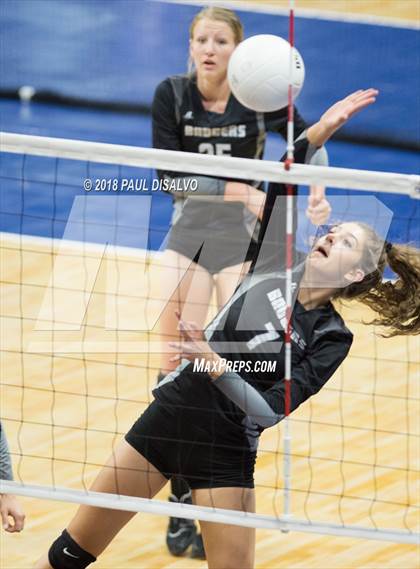Thumbnail 1 in Swink vs. Limon (CHSAA 2A First Round) photogallery.