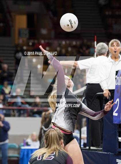 Thumbnail 2 in Swink vs. Limon (CHSAA 2A First Round) photogallery.