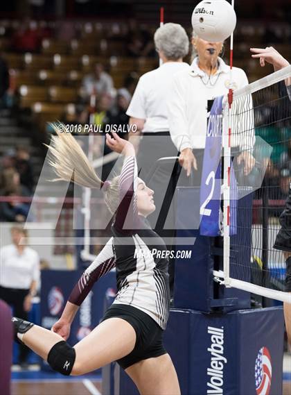 Thumbnail 2 in Swink vs. Limon (CHSAA 2A First Round) photogallery.