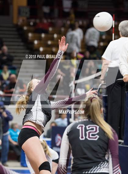 Thumbnail 1 in Swink vs. Limon (CHSAA 2A First Round) photogallery.