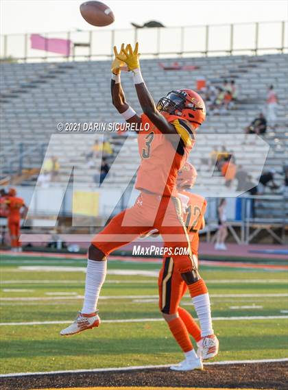Thumbnail 1 in Mountain Pointe @ Corona del Sol photogallery.
