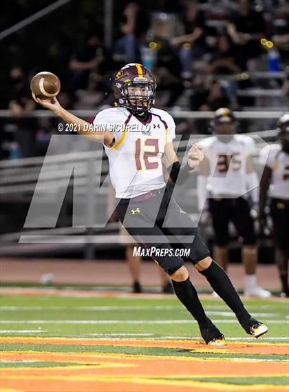 Thumbnail 1 in Mountain Pointe @ Corona del Sol photogallery.