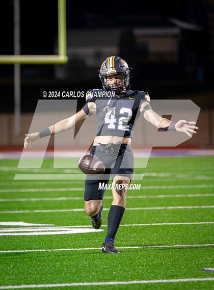 Thumbnail 2 in Sam Houston @ Liberty Hill (UIL Football 5A Division 2 Region 3 Bi-District) photogallery.