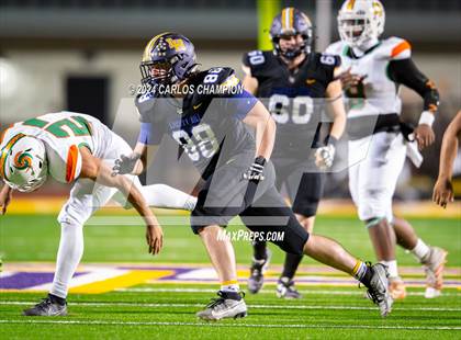 Thumbnail 1 in Sam Houston @ Liberty Hill (UIL Football 5A Division 2 Region 3 Bi-District) photogallery.
