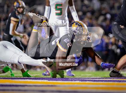 Thumbnail 2 in Sam Houston @ Liberty Hill (UIL Football 5A Division 2 Region 3 Bi-District) photogallery.
