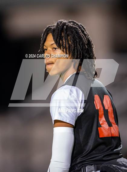 Thumbnail 3 in Sam Houston @ Liberty Hill (UIL Football 5A Division 2 Region 3 Bi-District) photogallery.