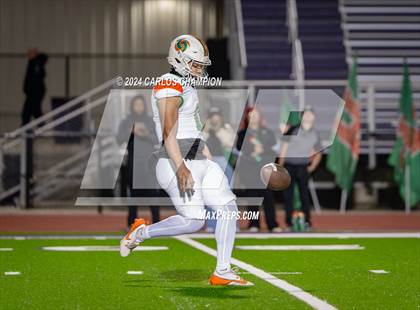 Thumbnail 1 in Sam Houston @ Liberty Hill (UIL Football 5A Division 2 Region 3 Bi-District) photogallery.