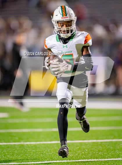 Thumbnail 3 in Sam Houston @ Liberty Hill (UIL Football 5A Division 2 Region 3 Bi-District) photogallery.