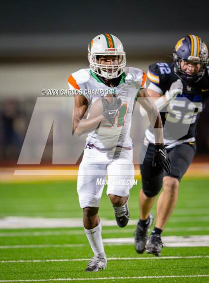 Thumbnail 1 in Sam Houston @ Liberty Hill (UIL Football 5A Division 2 Region 3 Bi-District) photogallery.