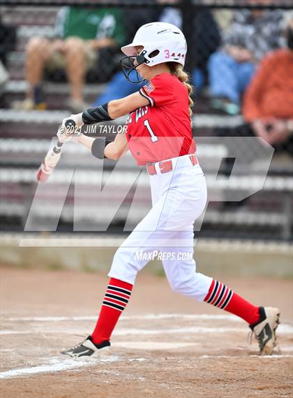 Thumbnail 1 in Santo @ Mineral Wells photogallery.