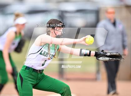 Thumbnail 1 in Santo @ Mineral Wells photogallery.