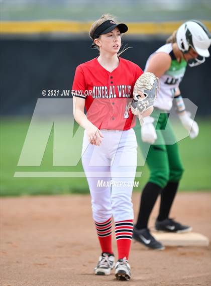Thumbnail 3 in Santo @ Mineral Wells photogallery.