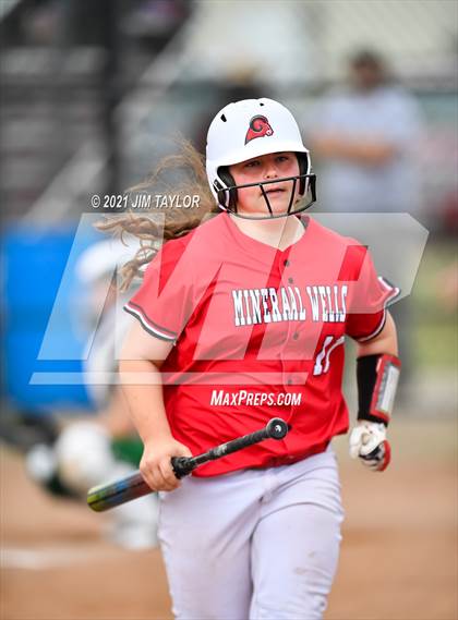 Thumbnail 2 in Santo @ Mineral Wells photogallery.