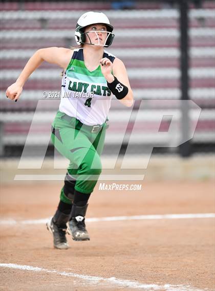 Thumbnail 2 in Santo @ Mineral Wells photogallery.